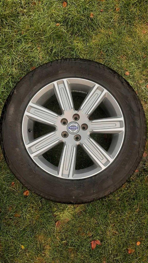 4 originele Volvo XC60 18" velgen met banden, Auto-onderdelen, Banden en Velgen, Ophalen, 18 inch, Gebruikt, Banden en Velgen