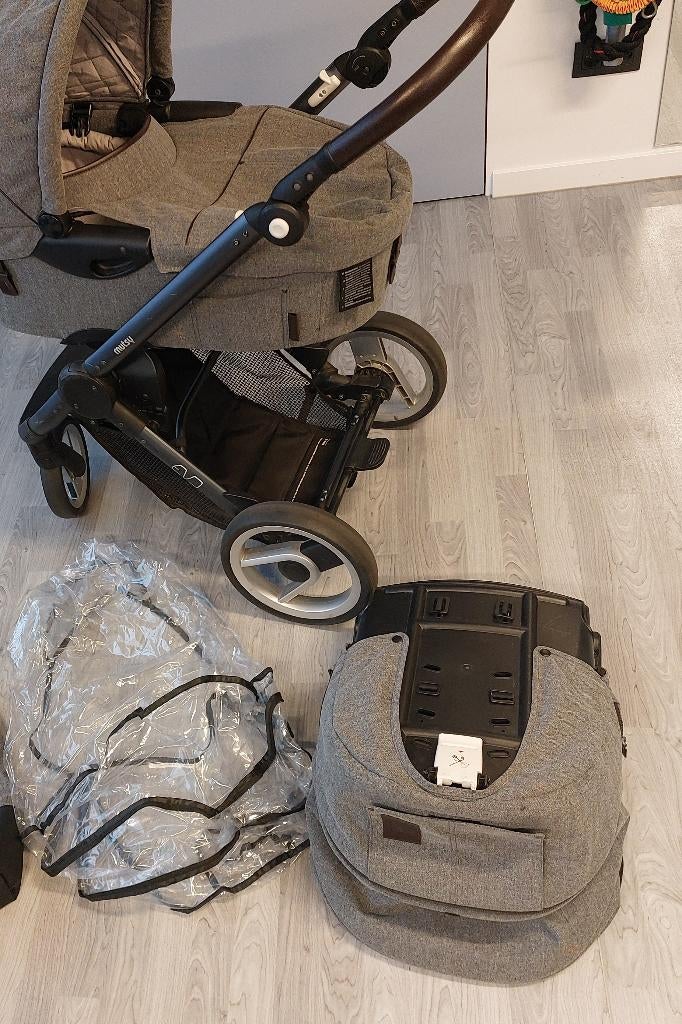 Mutsy kinderwagen met toebehoren, Ophalen, Gebruikt, Kinderwagen, Mutsy