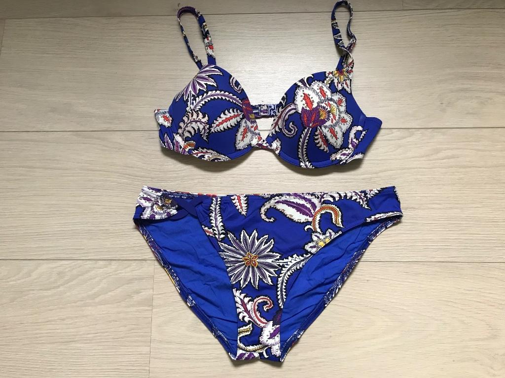 Bikini voorgevormd., Kleding | Dames, Badmode en Zwemkleding, Overige kleuren, Ophalen of Verzenden, Zo goed als nieuw, Bikini