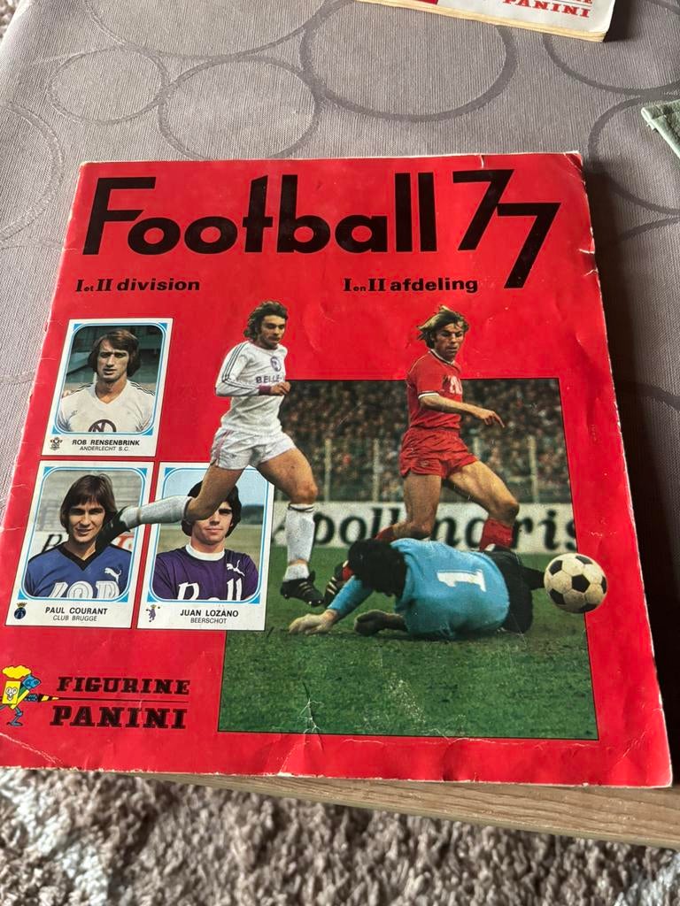 Panini Football 77, Verzamelen, Sportartikelen en Voetbal, Ophalen, Gebruikt, Boek of Tijdschrift