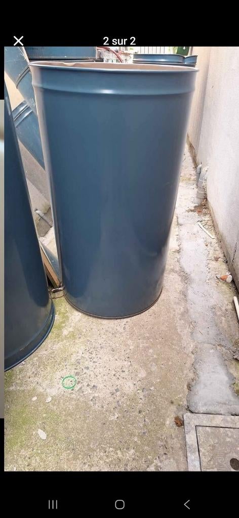 Tonneau métal  pour un 15 euro et pour les quatre 50 eur, Enlèvement ou Envoi, Comme neuf, Métal