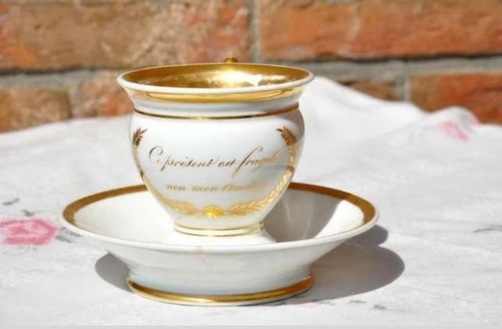 § ancienne tasse avec sous tasse empire, Antiquités & Art, Enlèvement ou Envoi