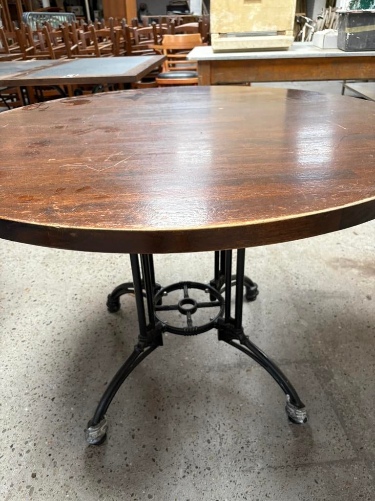 Ronde tafel met mooi onderstel 2 stuks, Ophalen