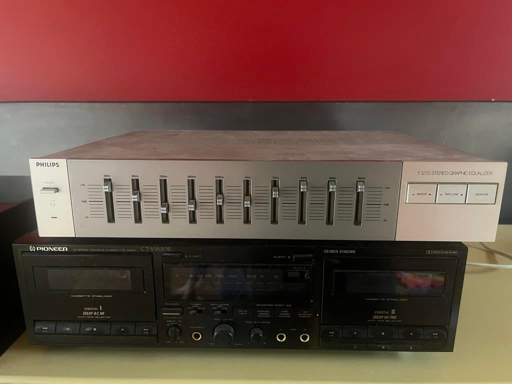 Philips stereo equalizer F3235, Audio, Tv en Foto, Versterkers en Ontvangers, Ophalen, Zo goed als nieuw, Stereo