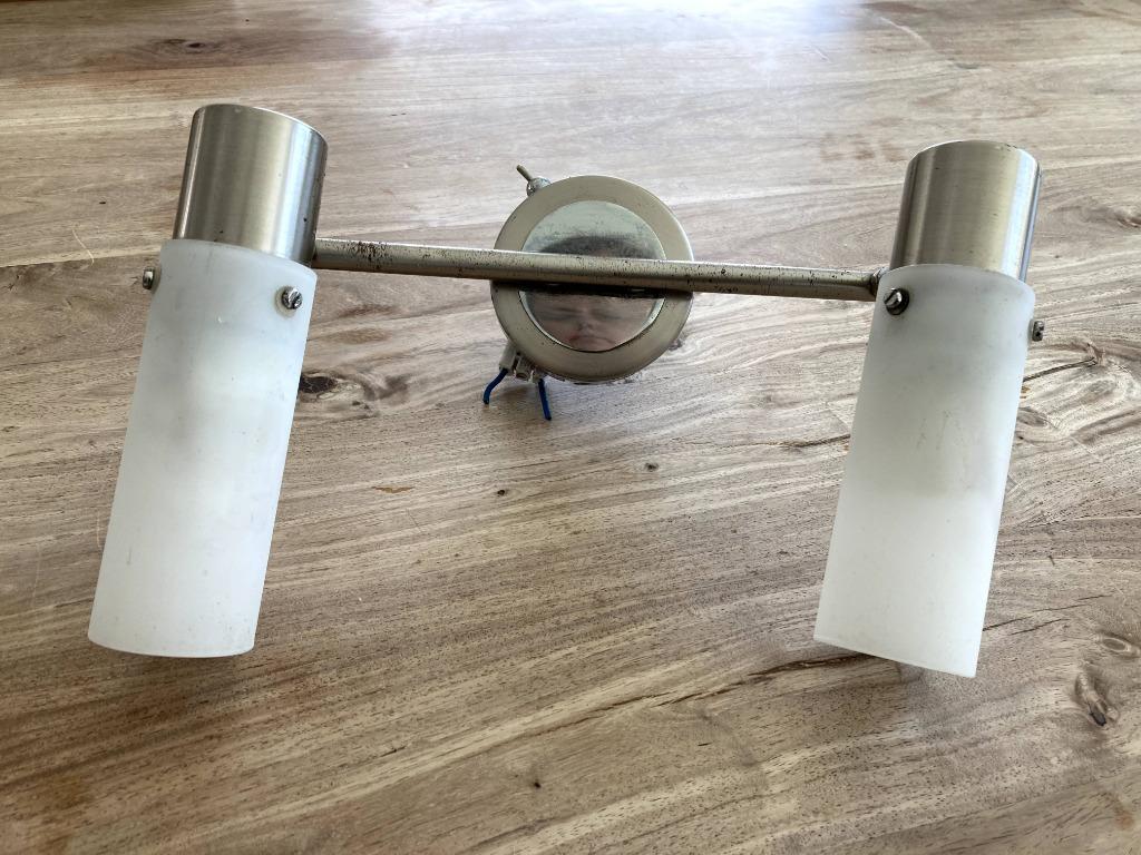 dubbel spot armatuur ruilen, Huis en Inrichting, Slaapkamer | Nachtkastjes, Ophalen