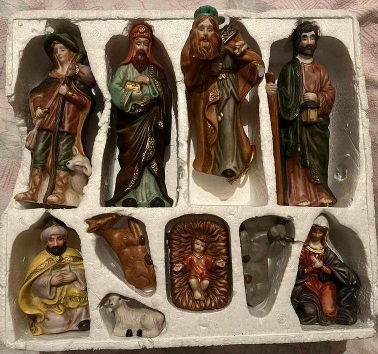 Très beaux personnages de crèche, Divers, Enlèvement ou Envoi, Utilisé