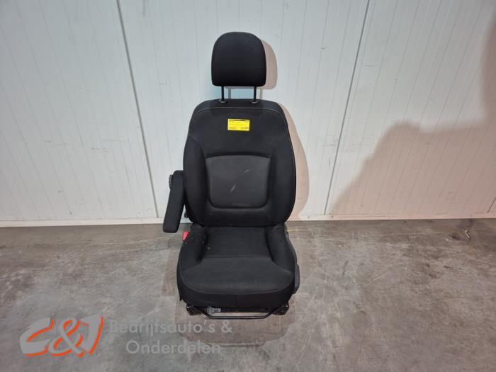 Siège gauche d'un Renault Trafic, Renault, -, 3 mois de garantie, Utilisé