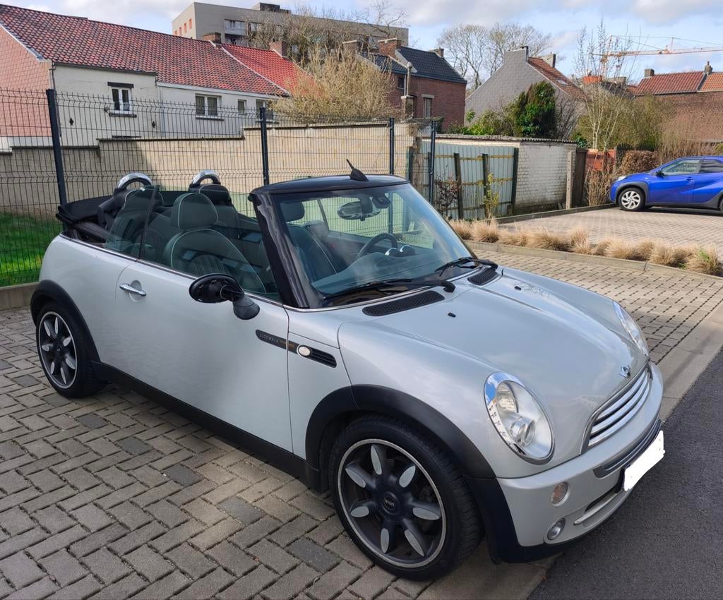 Mini Cooper Cabriolet 1.6i 16v
Édition Sidewalk collector, Autos, Mini, Cuir, Argent ou Gris, Cabriolet, Boîte manuelle