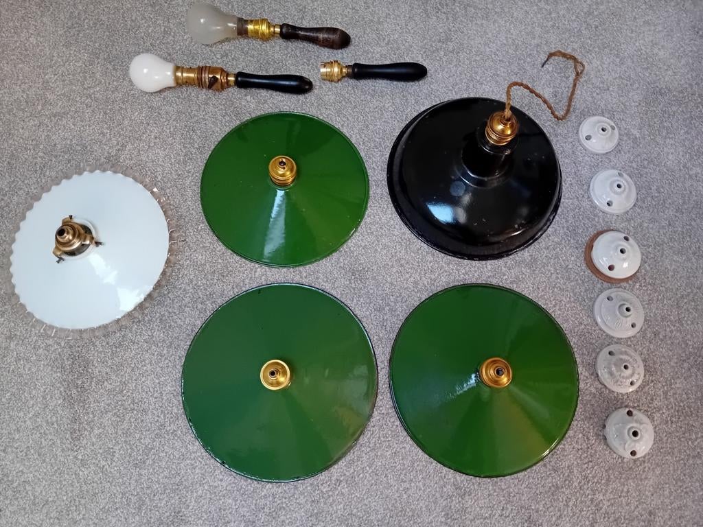 Emaille lampenkap. Emaille lamp, Ophalen