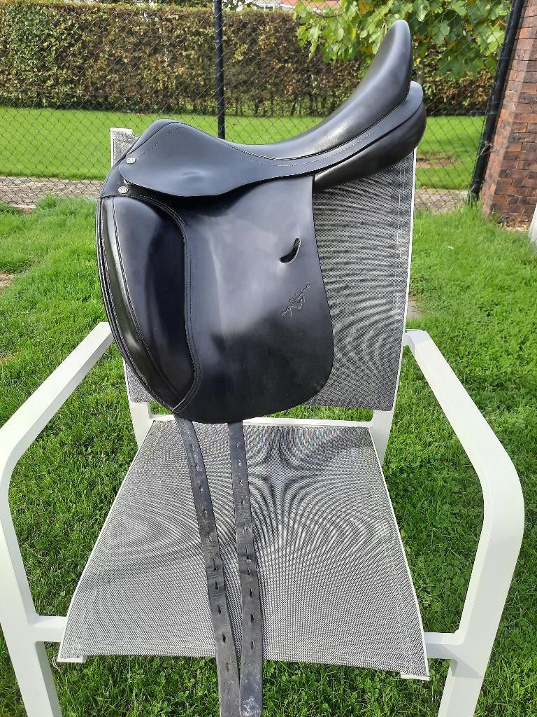 Dressuurzadel Equipe, Dieren en Toebehoren, Ophalen, Gebruikt, Dressuur