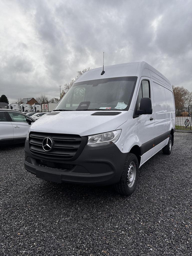 Mercedes-Benz Sprinter 319 CDI GB L2 RWD 9G-TRONIC 3.5T, Auto's, Bestelwagens en Lichte vracht, Automaat, 4 deurs, 4 cilinders