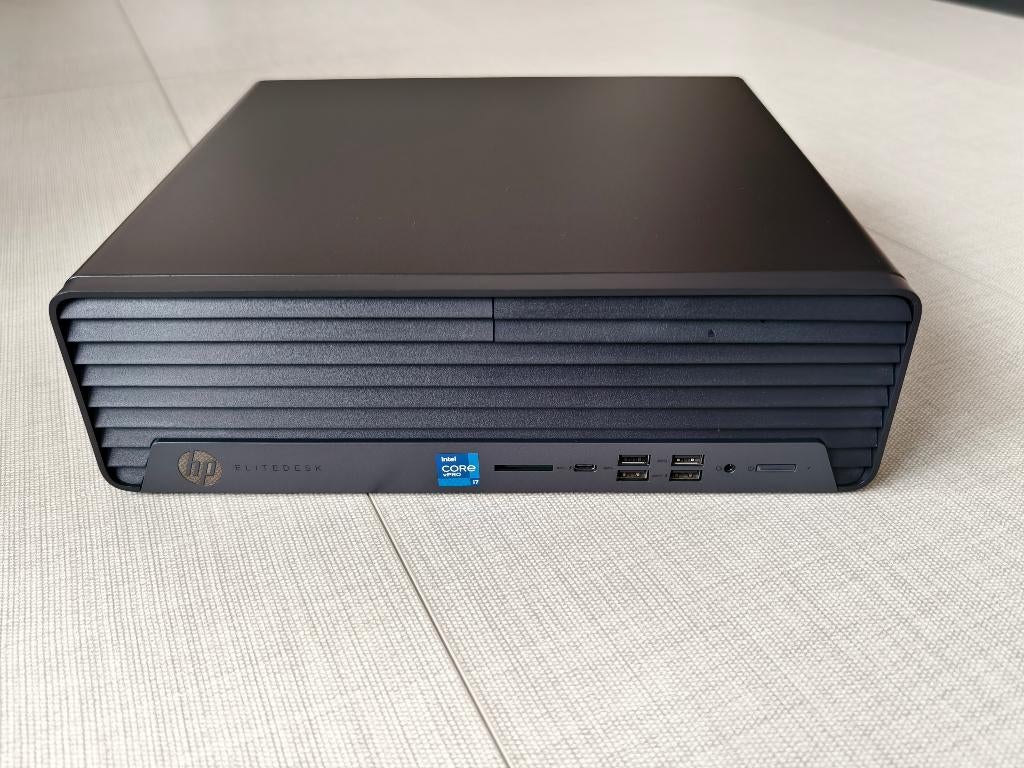 HP EliteDesk 800 G8 SFF ( i7 / 32 GB RAM / 512 GB SSD ), 2 tot 3 Ghz, 32 GB, Zo goed als nieuw, HP