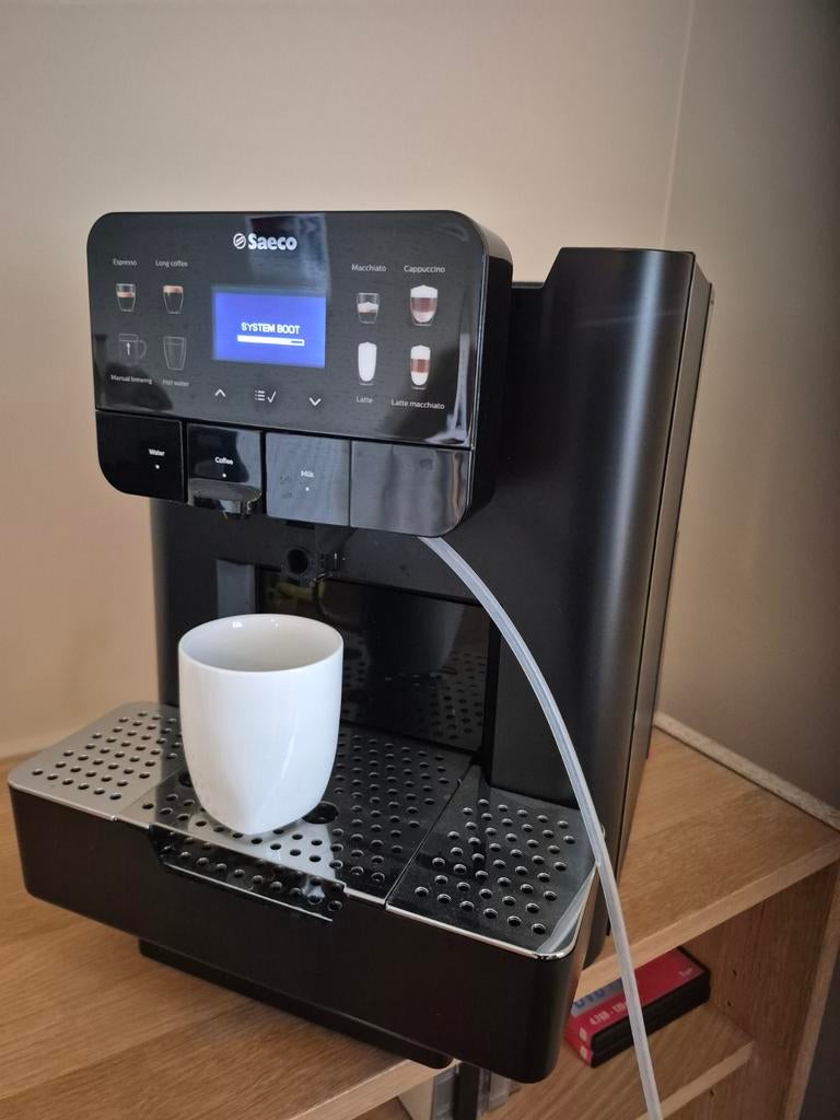 Machine à capsules Saeco Zone contenant du lait, Electroménager, Cafetières, Enlèvement