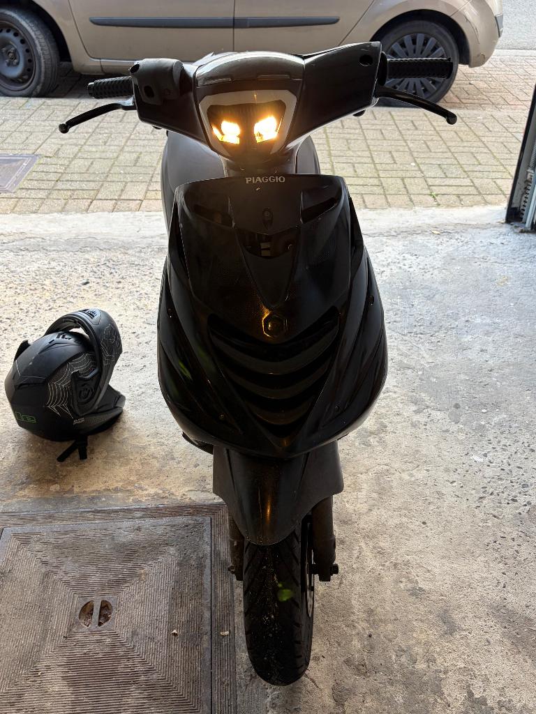 Scooter  zip2, 1 cylindre, Scooter, Plus de 35 kW