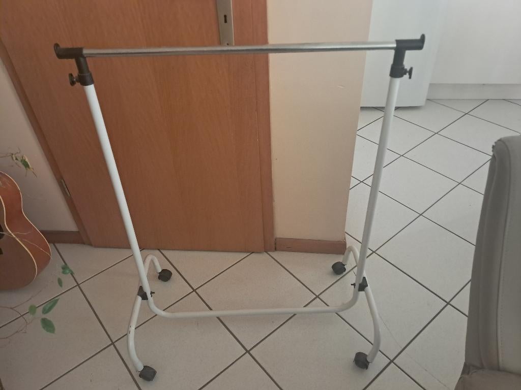 Tringle à vêtements, Kleding | Dames, Ophalen