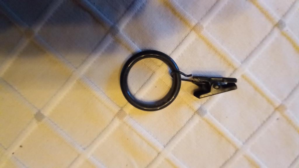 60 anneaux à rideaux avec crochet et agrafe, Enlèvement ou Envoi, Comme neuf, Noir