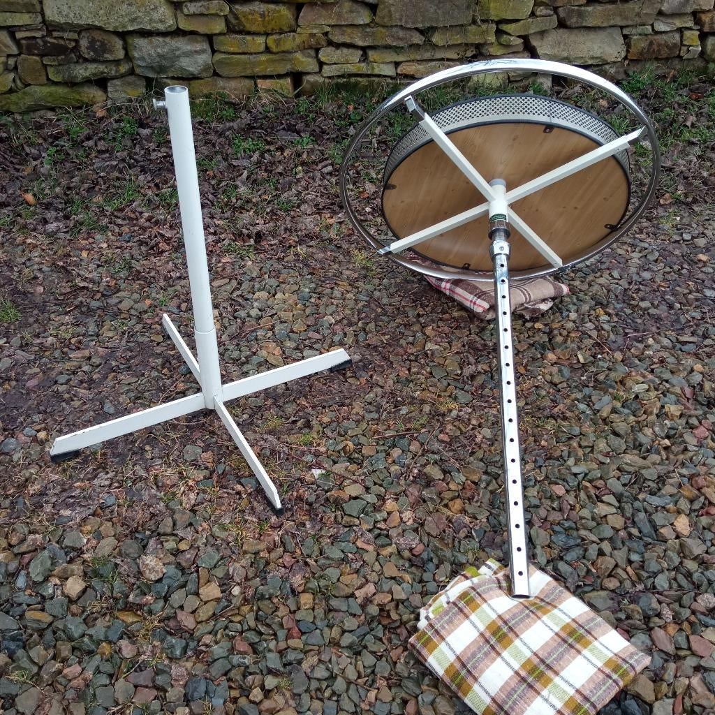 porte vêtements + bac, Ophalen, Gebruikt