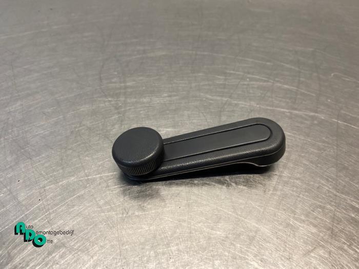 Manivelle de vitre d'un Toyota Starlet (Starlet 90-), -, 3 mois de garantie, Toyota, Utilisé