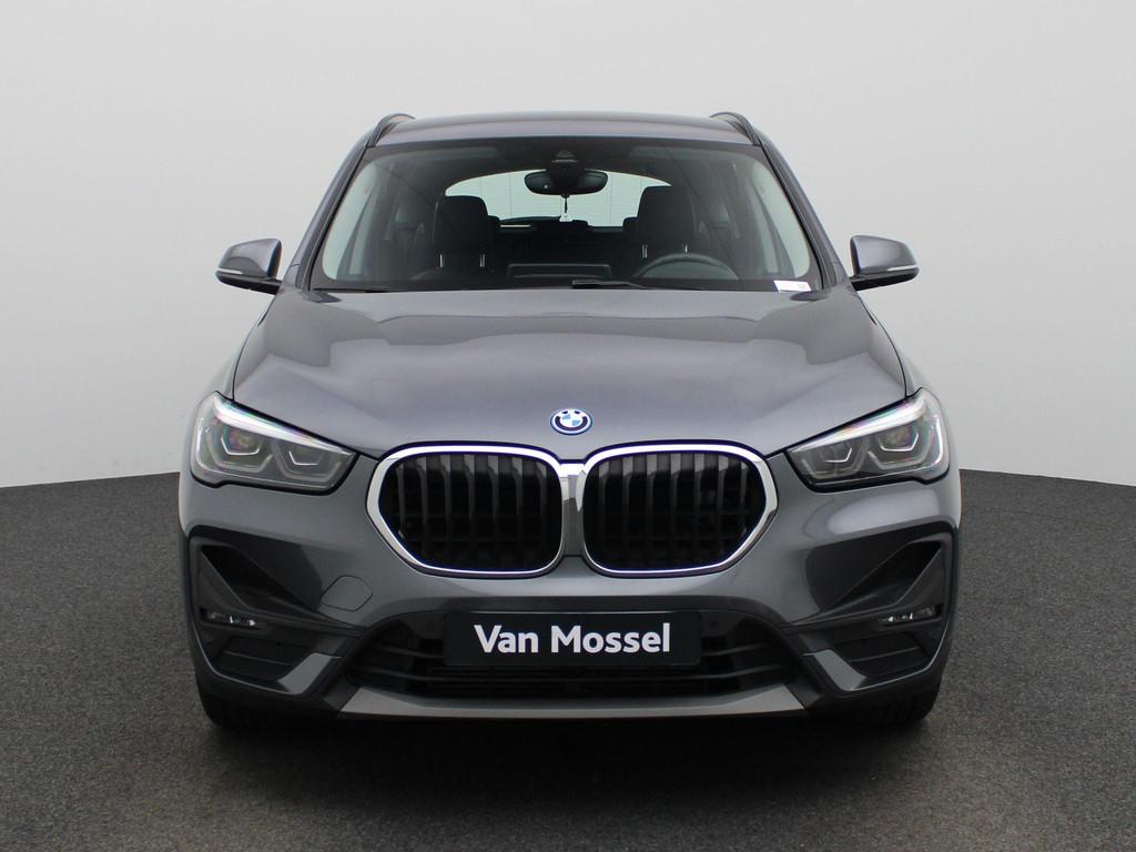BMW X1 xDrive25e (162 kW), Stof, Gebruikt, Traction-control, 1820 kg