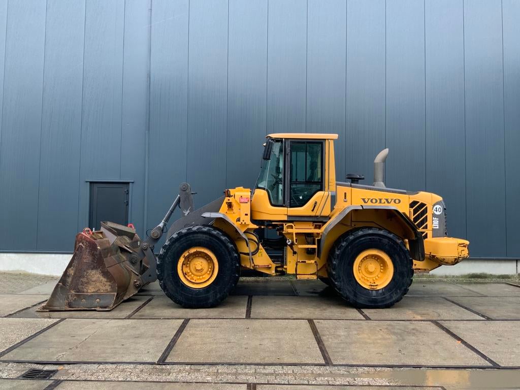 Chargeuse sur pneus Volvo L110F, Articles professionnels, Machines & Construction | Grues & Excavatrices, Enlèvement ou Envoi