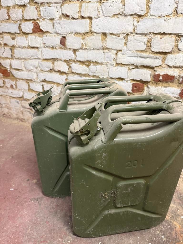 Jerrycan 20 liter, Collections, Objets militaires | Général, Enlèvement