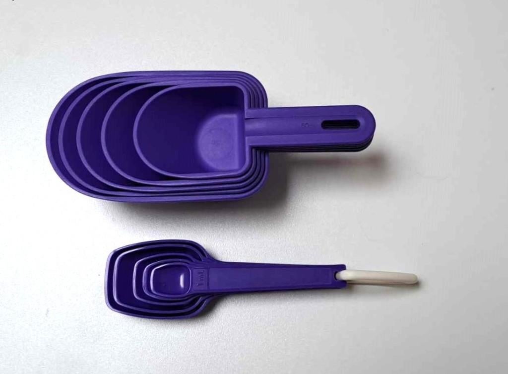 Tupperware™ « Lepels Gigogne en Crescendo » paars, Verzenden, Zo goed als nieuw, Blauw, Bak of Kom