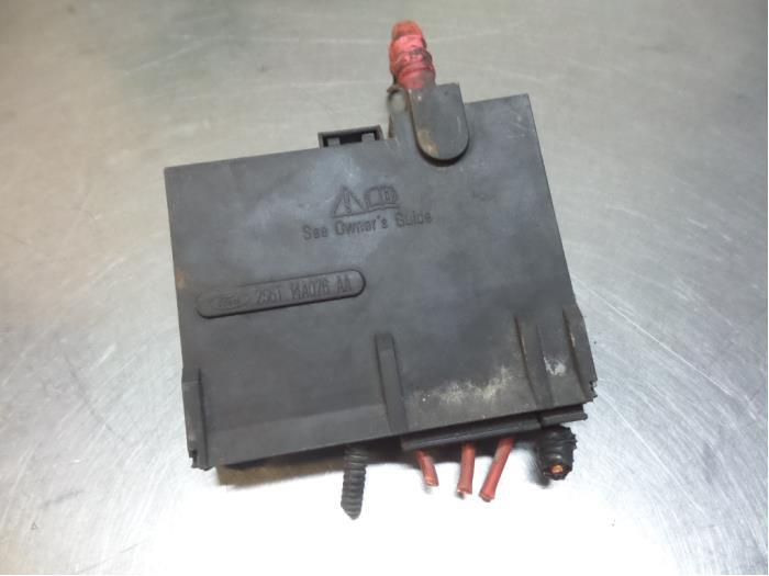 Zekeringkast van een Ford Fiesta (Fiesta 02-), Gebruikt, -, -, Ophalen of Verzenden