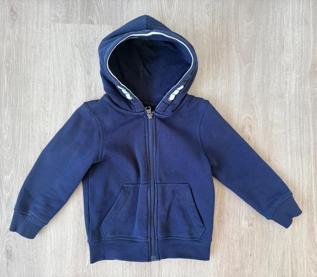 Kinderkleding (Trui met rits) - Maat 104, Enfants & Bébés, Vêtements enfant | Taille 104, Enlèvement ou Envoi, Comme neuf, Garçon