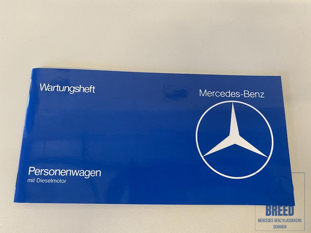 NOS onderhoudsboekje voor Mercedes-Benz W123 diesel, Ophalen of Verzenden