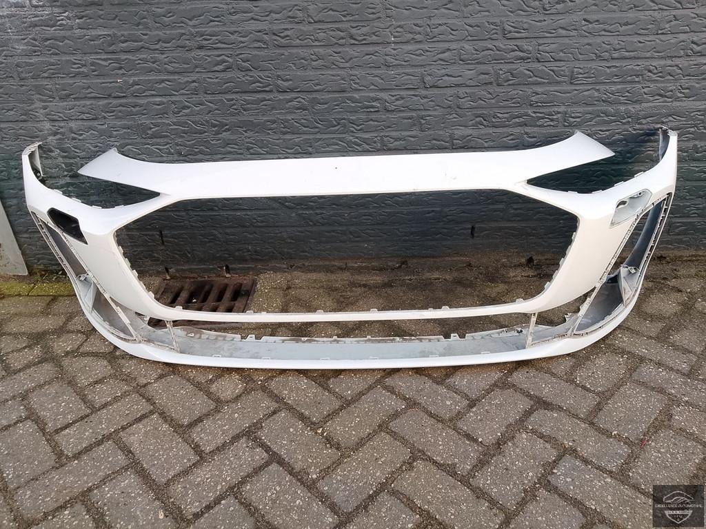 Audi Q5 8B S-Line 2024+ Voorbumper Bumper 6xPDC KLS Originee, Gebruikt, AUDI AG, Auto-Union-Strasse 1
85045  Ingolstadt, DE, Audi