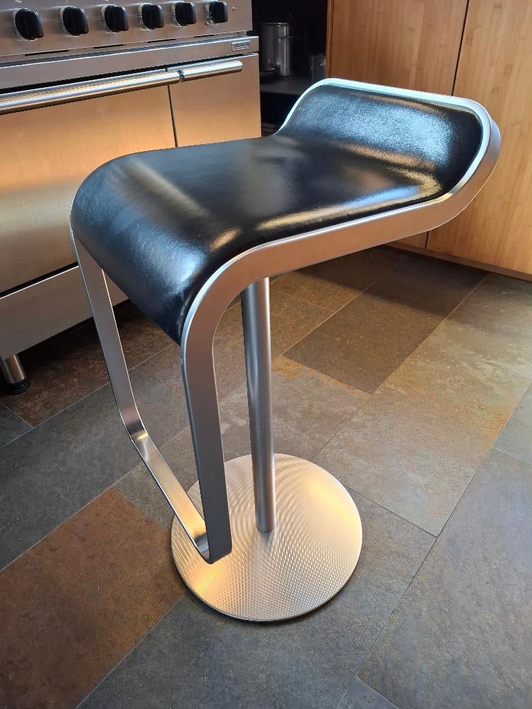 Design barkrukken Lapalma LEM zwart leder set 3 stuks, Huis en Inrichting, Ophalen, Zo goed als nieuw, In hoogte verstelbaar, 3 krukken