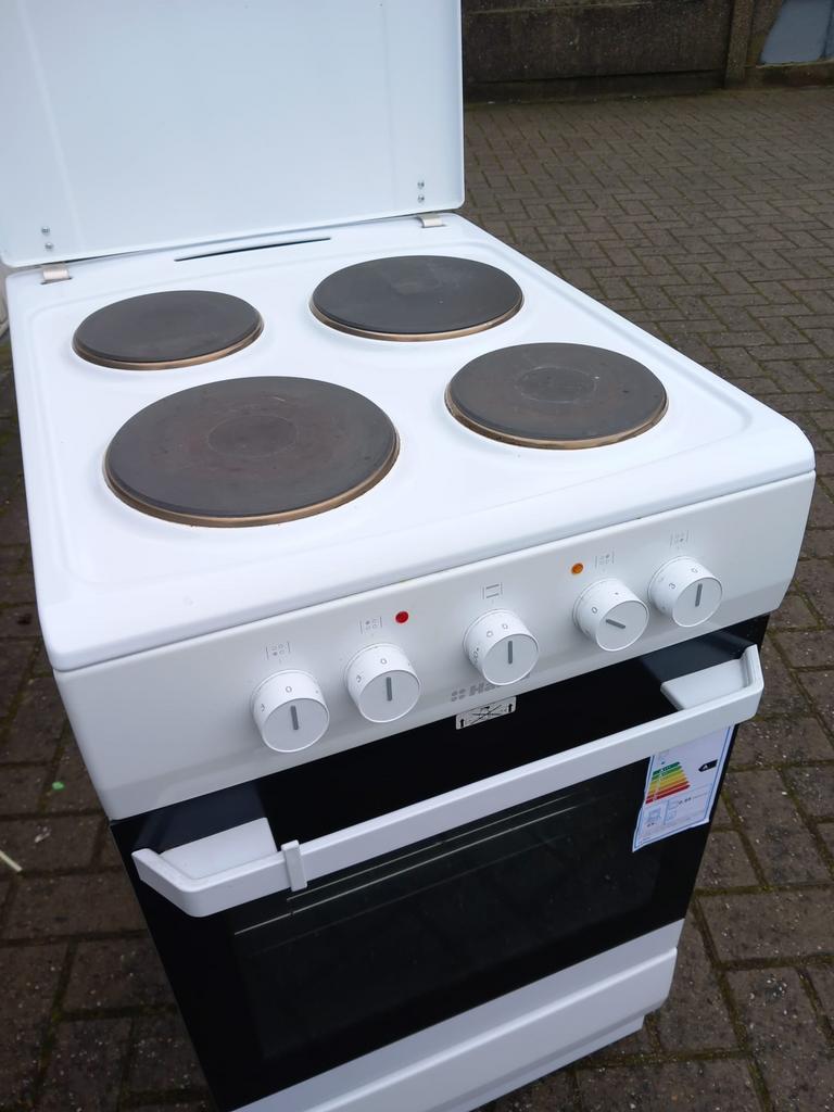 Elecktrice kookplaat met oven, Elektronische apparatuur, Ophalen, Zo goed als nieuw