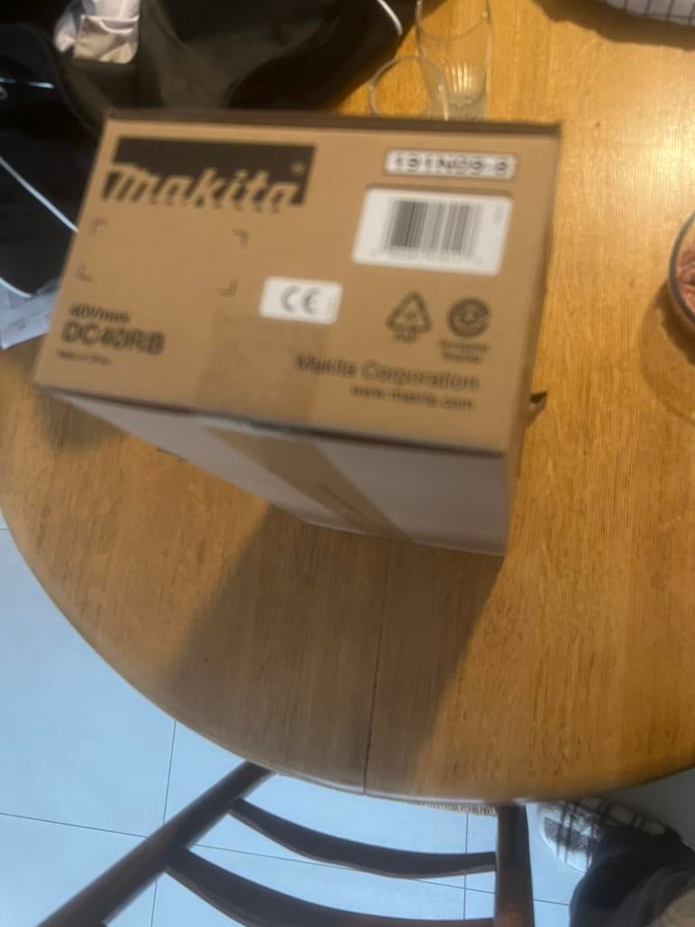 Makita lader DC40RB duo lader 40v max, Ophalen, Nieuw