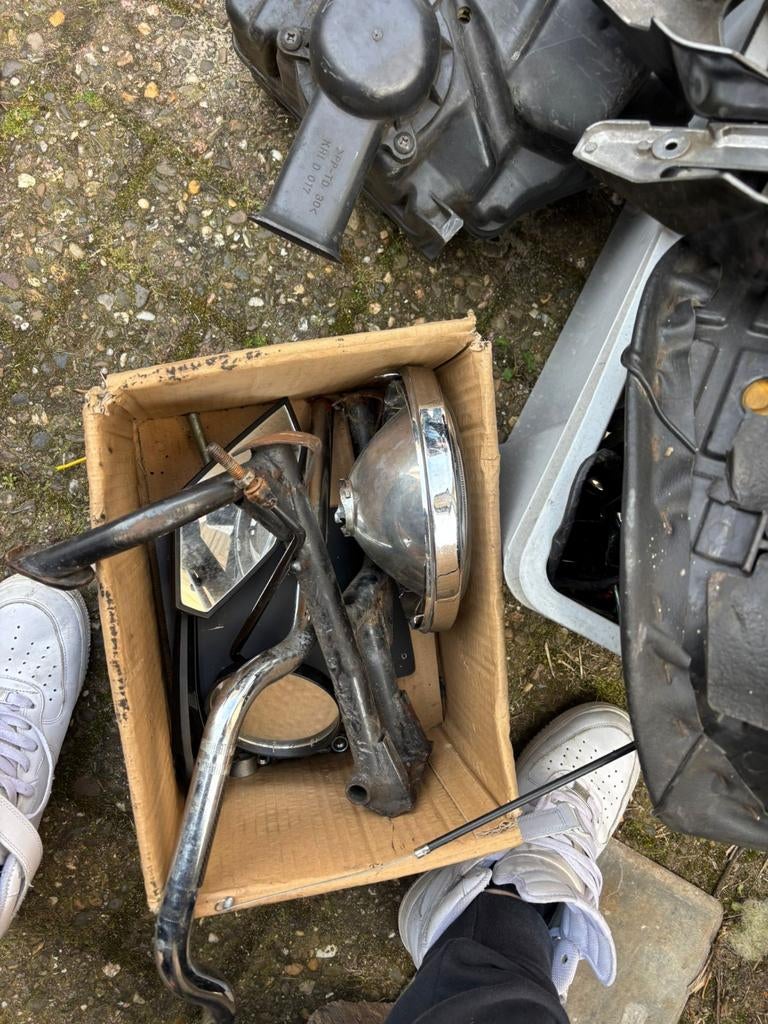 Kawasaki er5 onderdelen lot, Particulier