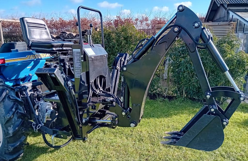 GRAAFMACHINE  mini-tractor - PERFECTE STAAT, Zakelijke goederen, Ophalen, Graafmachine