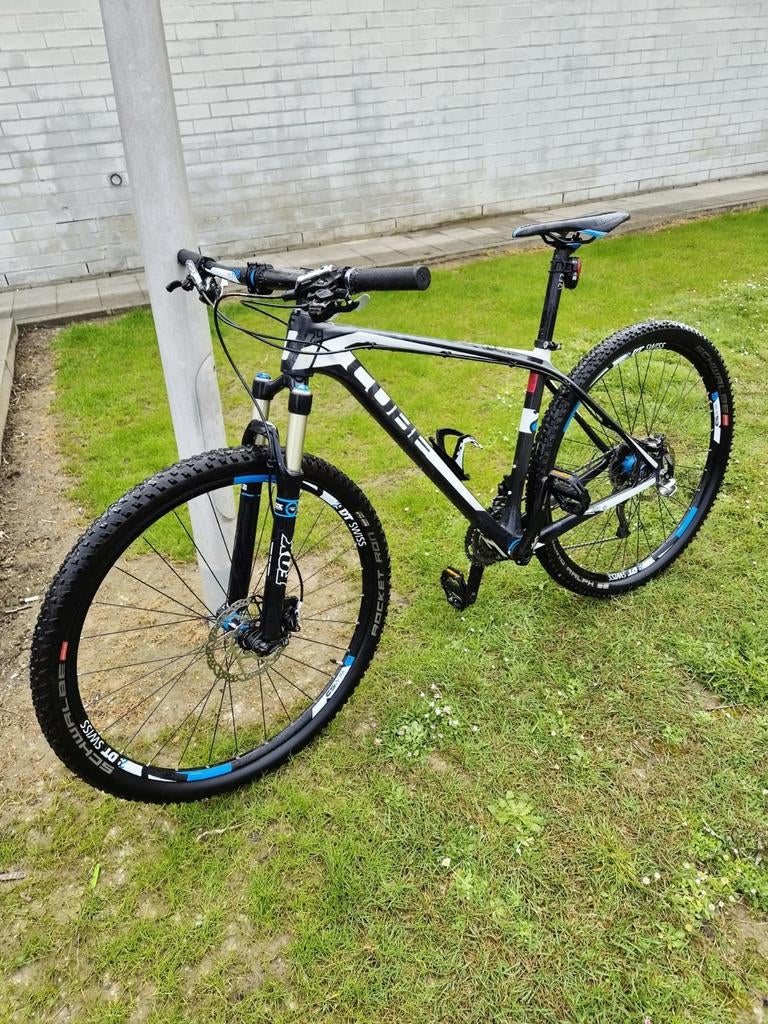 Vtt cube taille L 29 pouces carbone, Vélos & Vélomoteurs