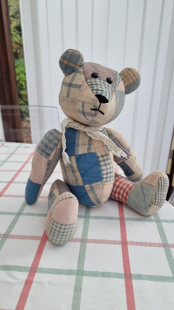 Beer Patchwork, Verzamelen, Beren en Cherished Teddies, Ophalen, Zo goed als nieuw