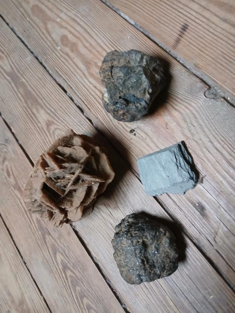 Minéraux pierres, Enlèvement