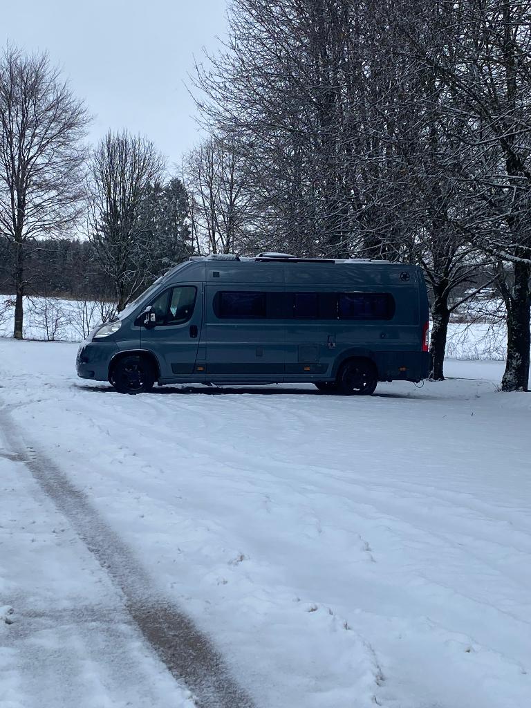 Camper van Livingstone duo, Caravanes & Camping, Camping-cars, Siège de train, 6 à 7 mètres, Toilette à cassette, Fiat