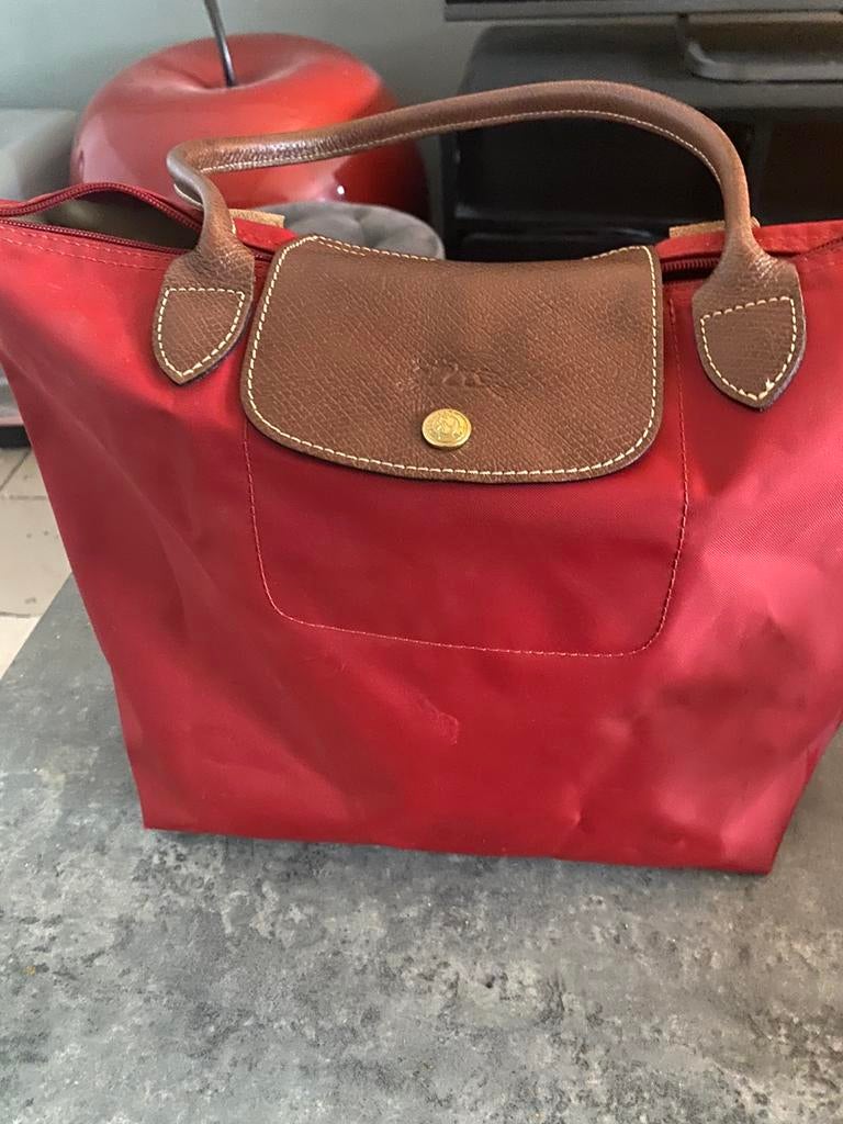 Sac longchamp. Pas une copie., Bijoux, Sacs & Beauté, Rouge, Moins de 40 cm, 35 à 55 cm, Comme neuf
