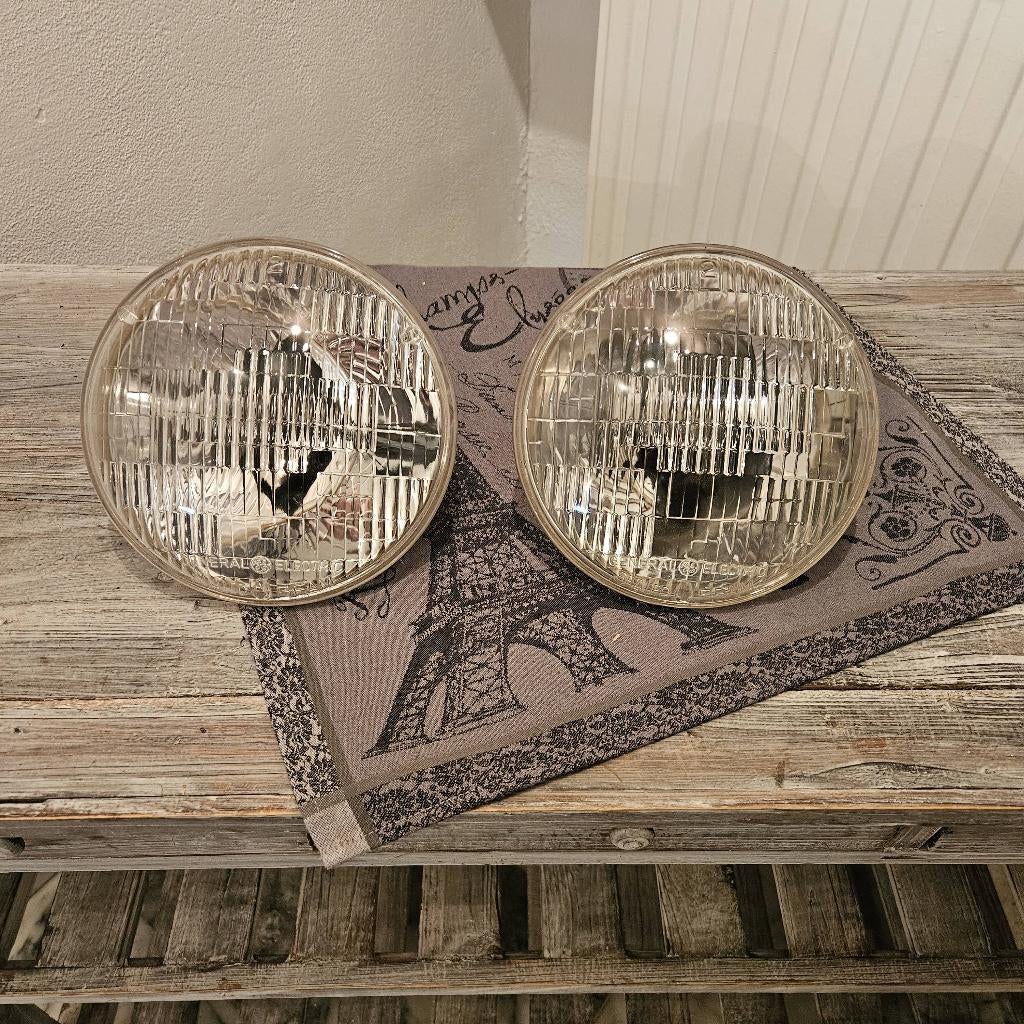 2 koplampen voor de voorouder, Auto's, Particulier, Te koop