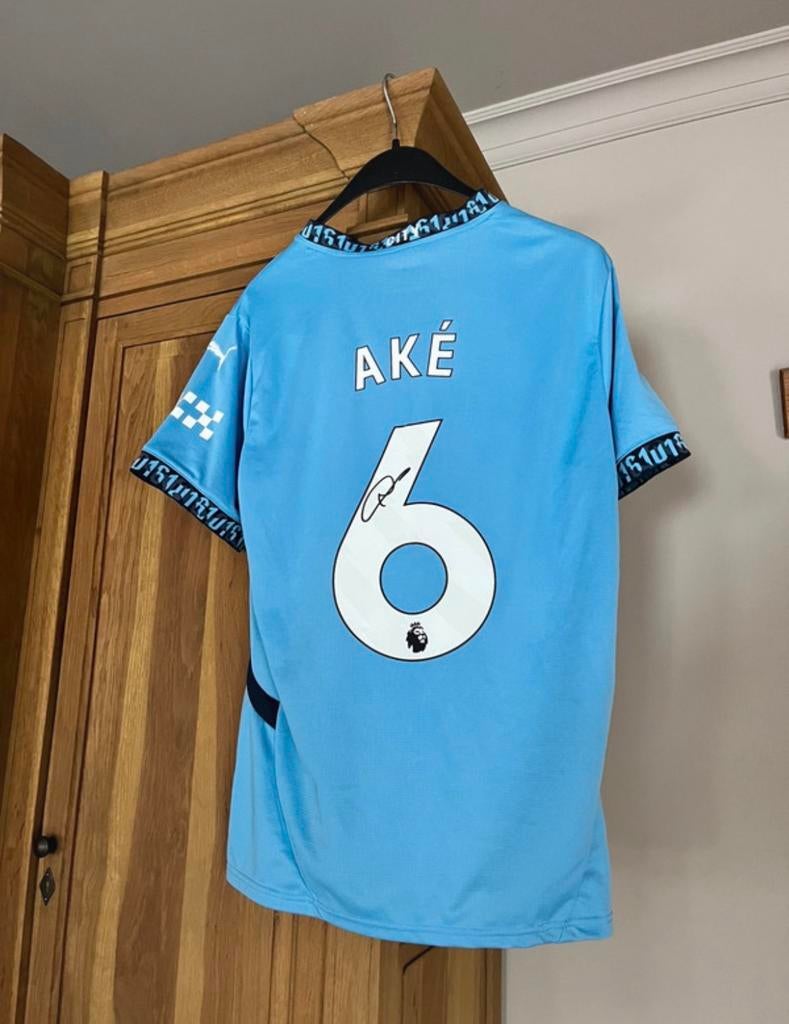 Gesigneerd shirt Nathan Aké, Enlèvement ou Envoi, Comme neuf, Maillot