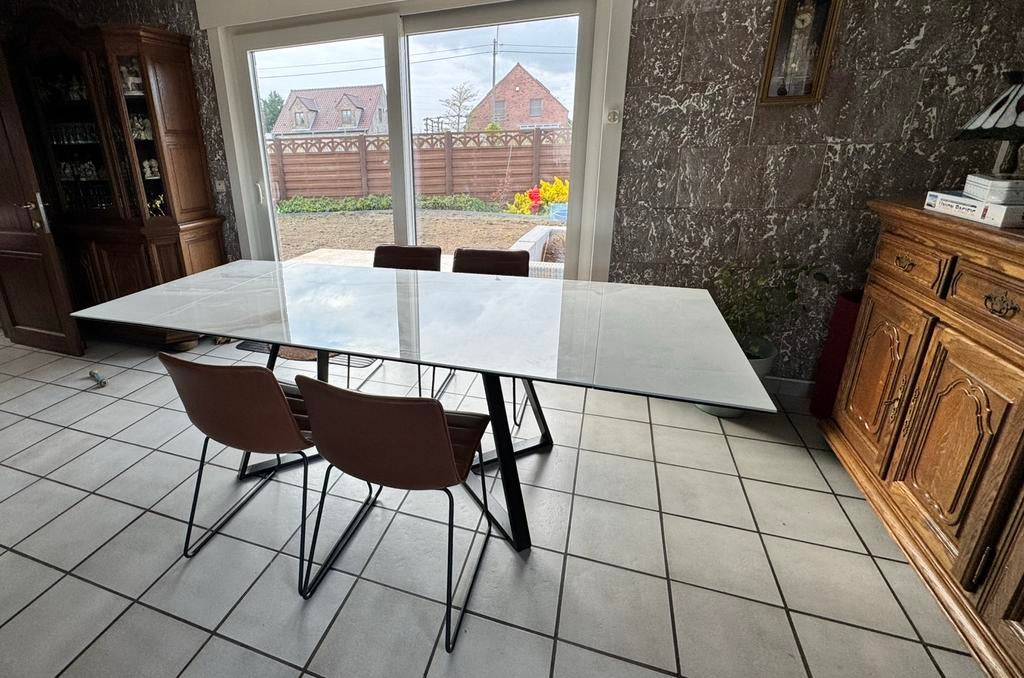 Table à manger extensible design en céramique Dome Deco, Maison & Meubles, Tables | Tables à manger, 150 à 200 cm, Comme neuf