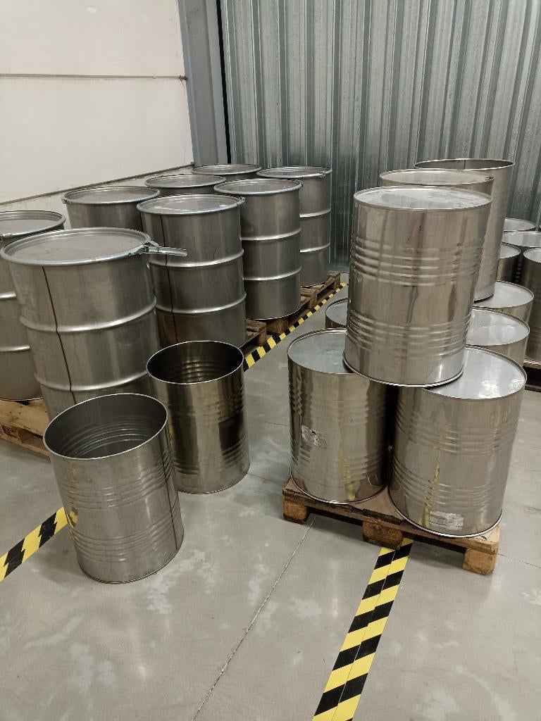 Inox vaten 60 liter en 200 liter, Ophalen