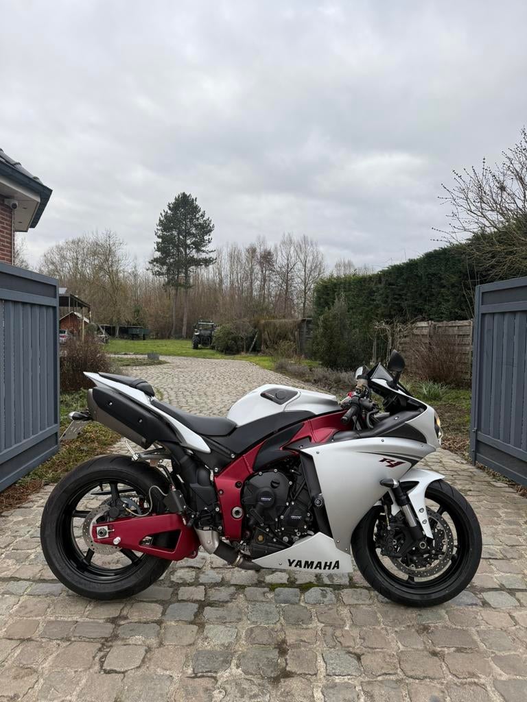 Yamaha YZF-R1 Big Bang *8800km* @Aelbrechtmotors, Motoren, Motoren | Yamaha, Bedrijf, Ophalen