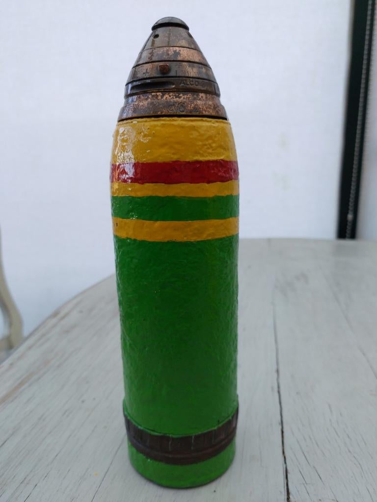 WWI 18 pounder rook granaat.  0486 215927, Ophalen