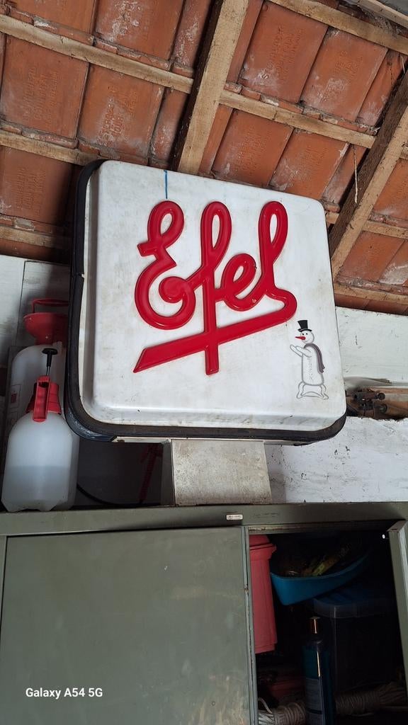 Lichtreclame efel kachels, Verzamelen, Ophalen