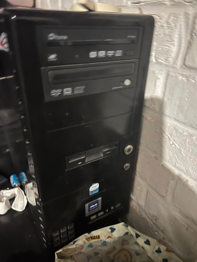 Tour core2duo, Enlèvement, Comme neuf