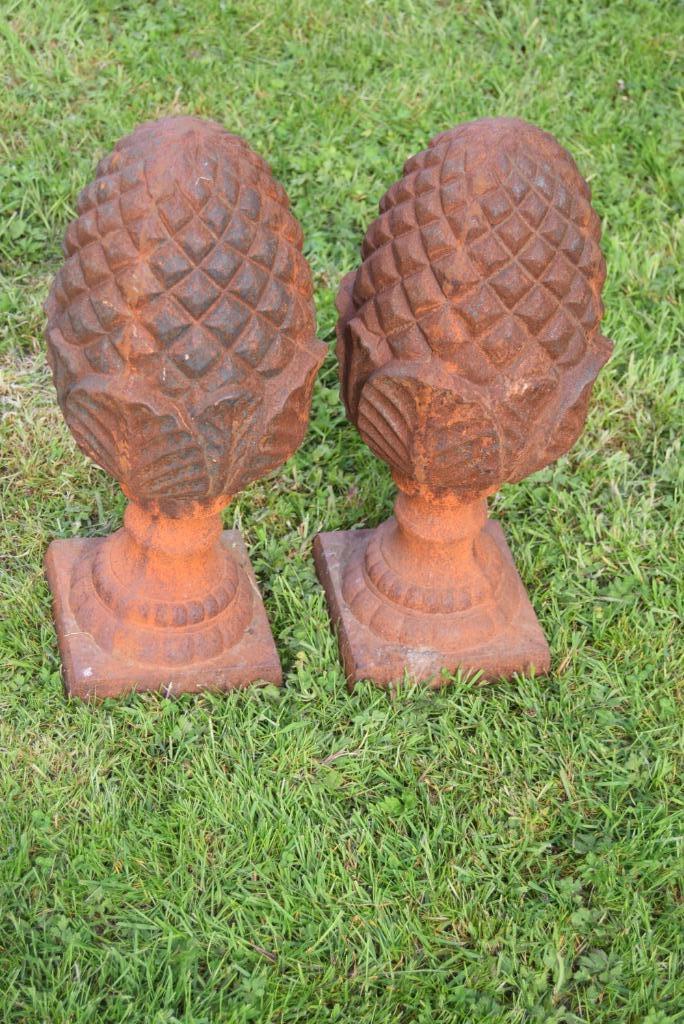 Gietijzeren dennenappels (gietijzeren pilasterkoppen), Ophalen of Verzenden, Nieuw