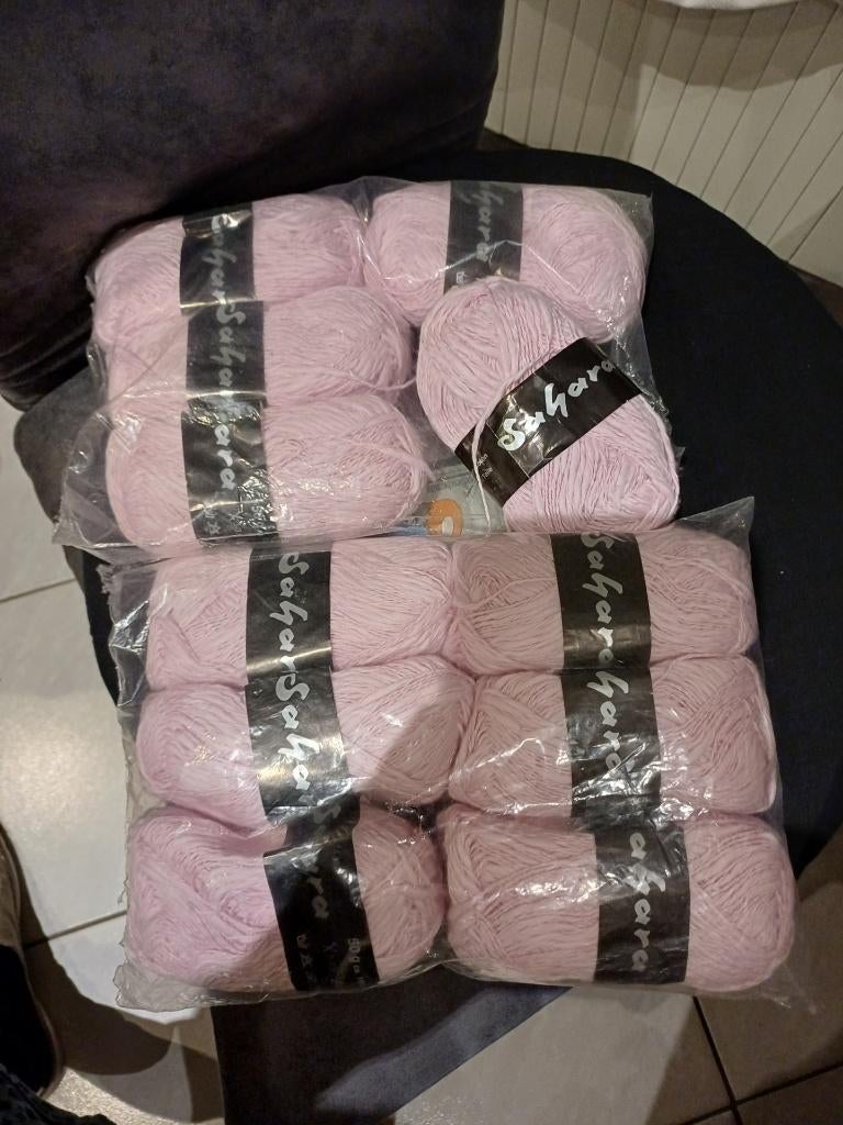 breiwol verschillende kleuren, Hobby en Vrije tijd, Breien en Haken, Ophalen of Verzenden, Zo goed als nieuw, Breien of Haken